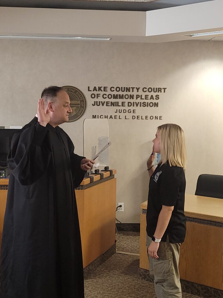 Judge DeLeone swearing in Erin Snyder
